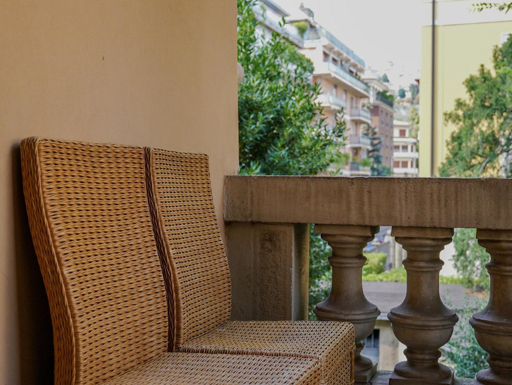 Feel - Mille Suites Bergamo Exteriör bild