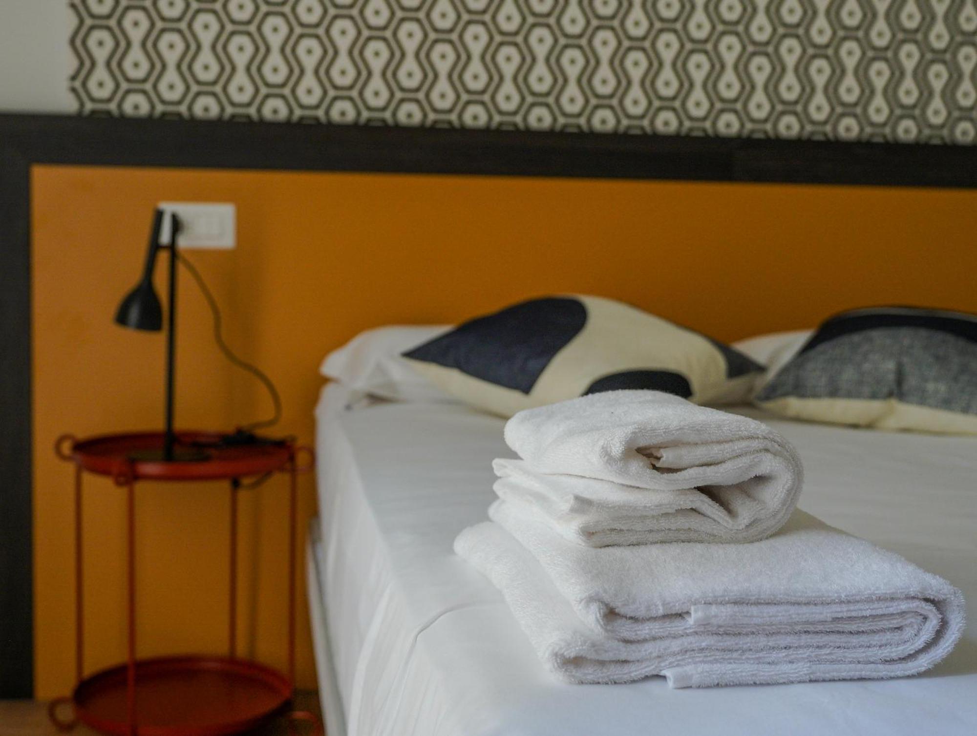 Feel - Mille Suites Bergamo Exteriör bild