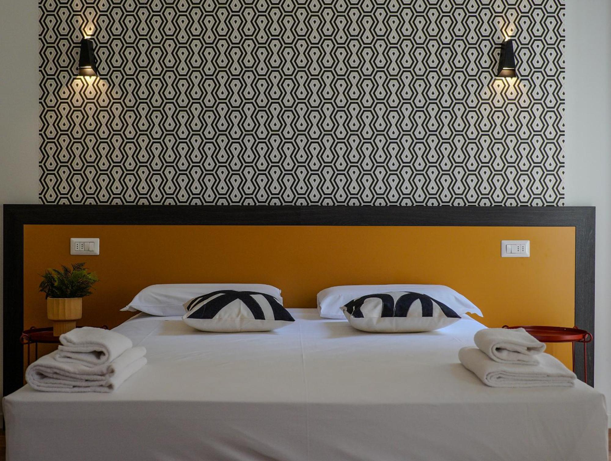 Feel - Mille Suites Bergamo Exteriör bild