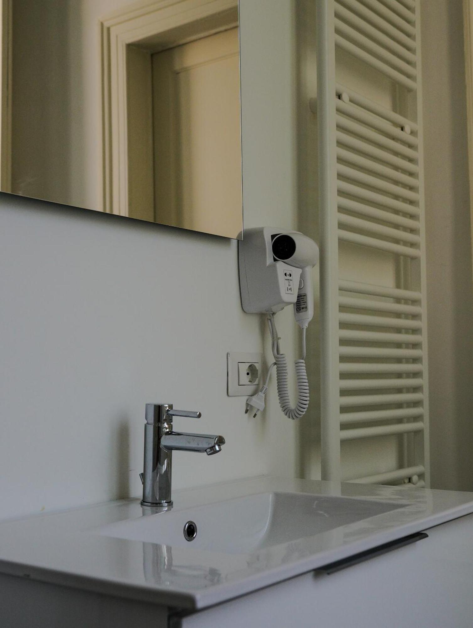 Feel - Mille Suites Bergamo Exteriör bild