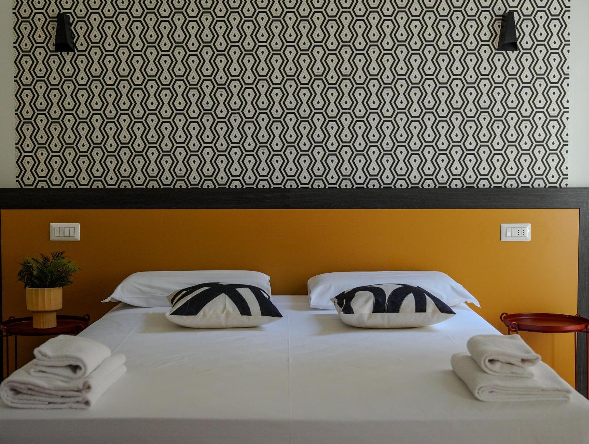Feel - Mille Suites Bergamo Exteriör bild