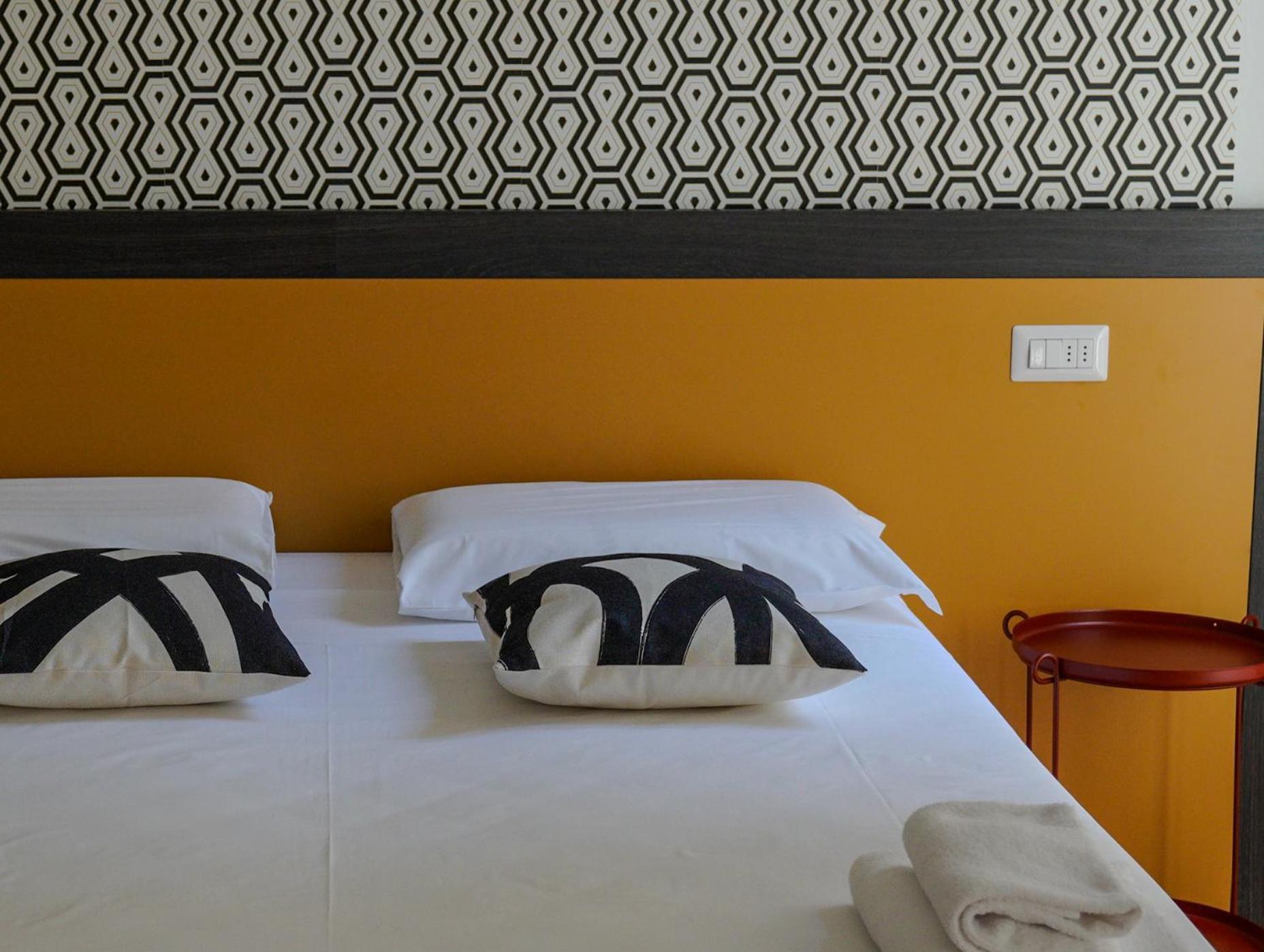 Feel - Mille Suites Bergamo Exteriör bild
